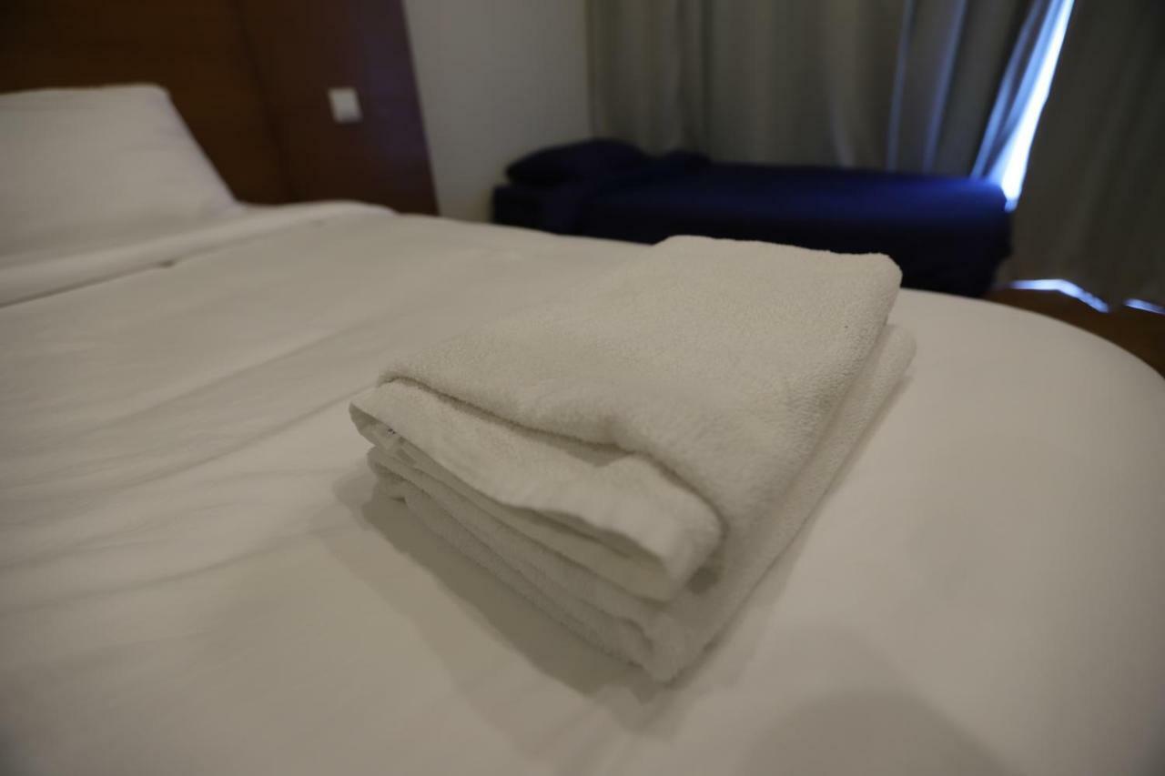 The Straits Quay Marina By Messina Clive Apartman George Town  Kültér fotó
