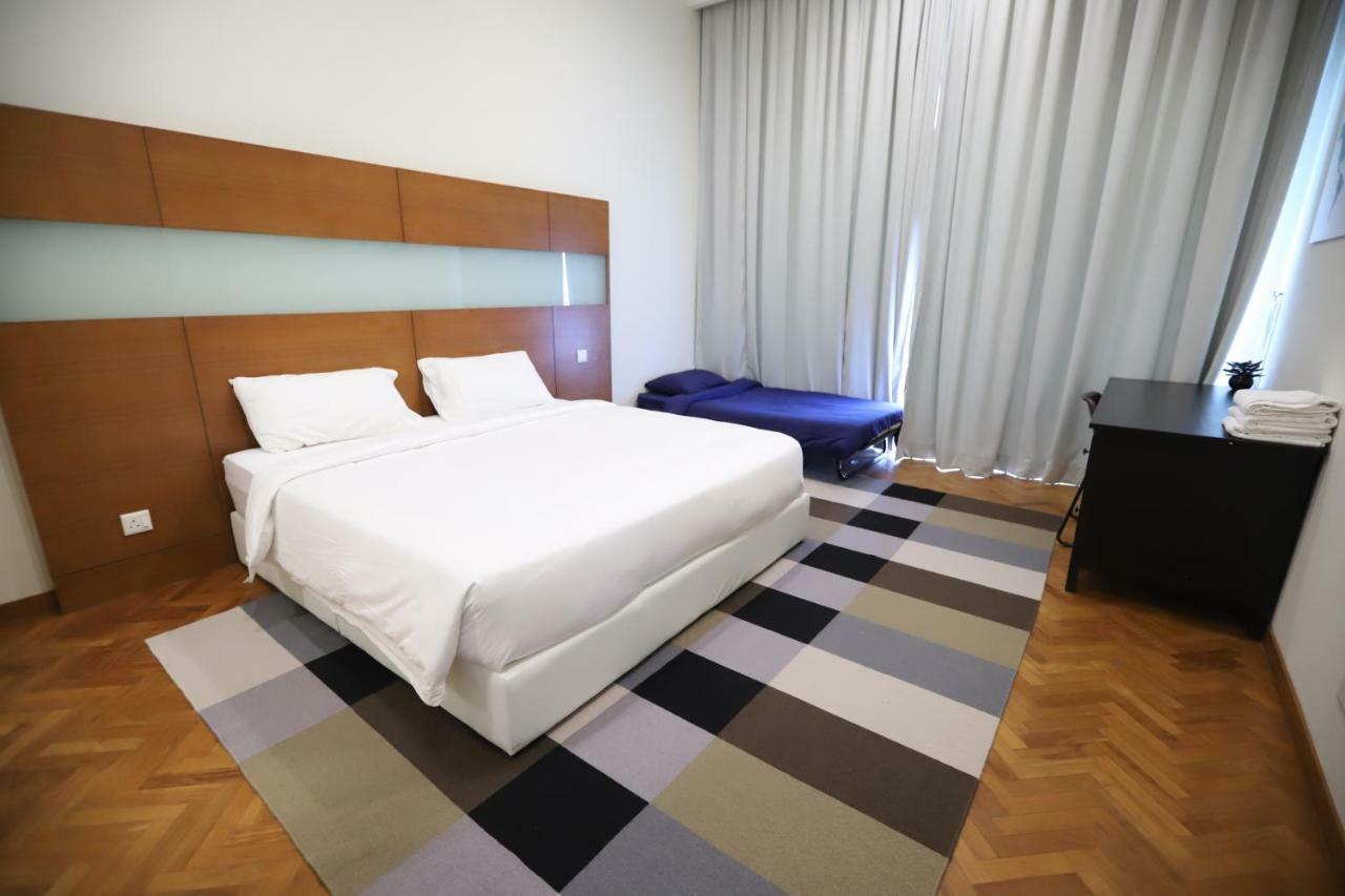 The Straits Quay Marina By Messina Clive Apartman George Town  Kültér fotó