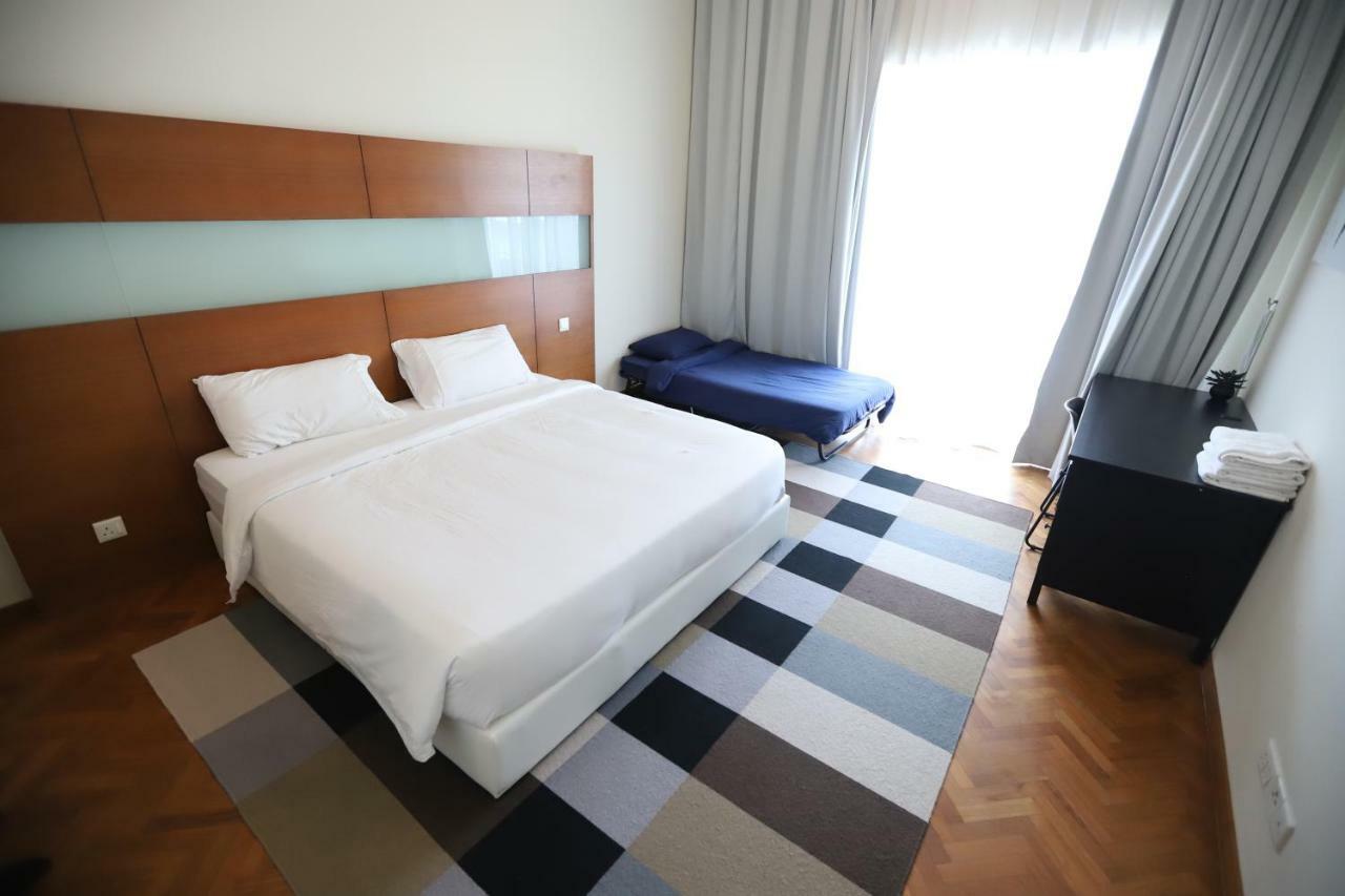 The Straits Quay Marina By Messina Clive Apartman George Town  Kültér fotó