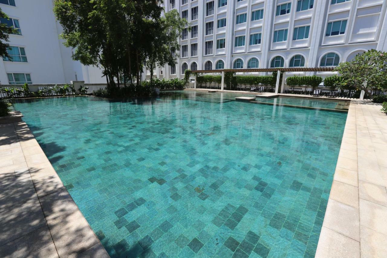The Straits Quay Marina By Messina Clive Apartman George Town  Kültér fotó
